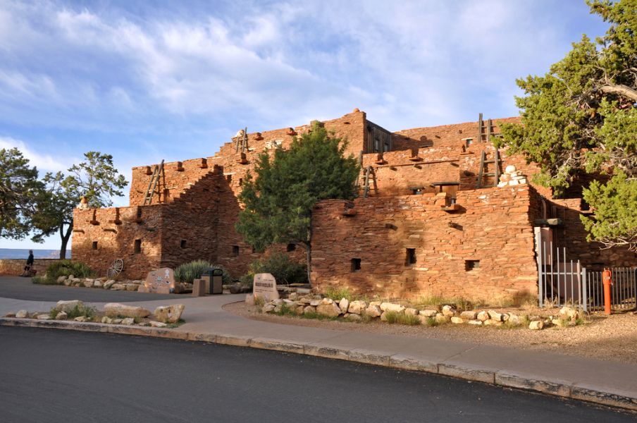 Hopi House in Grand Canyon
